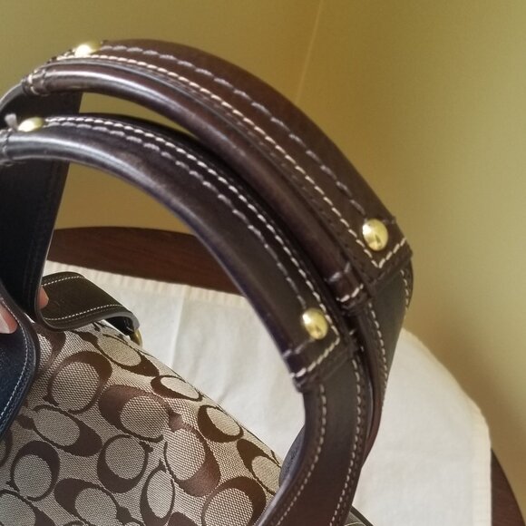 Coach Signature "Hampton" Weekender - Like New Condition (LNC) - Picture 9 of 16